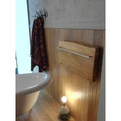 XILO 500 H toallero y panel calienta toallas en madera